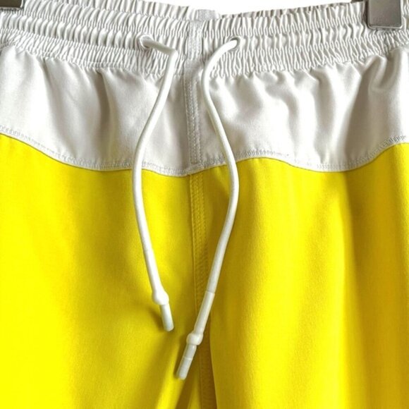 Lululemon Step Lively Crop Pant Size 8 Yellow White - Picture 5 of 12